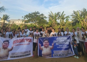 Kerabat Yudi Dan Emak-Emak Gemoy Kendari Bersihkan Lingkungan Rawan Banjir