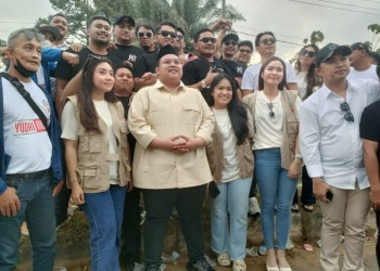 Ribuan Relawan Dan Simpatisan  Yudhi-Nirna Memadati Kota Kendari  Dari MTQ ke Kantor  KPU