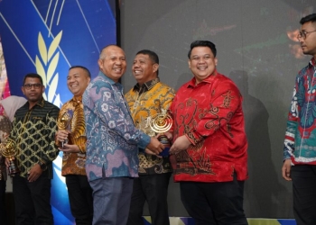 Yudhianto Mahardika Anton Timbang Raih Penghargaan Pemuda Inspiratif Dalam Sultra Awards 2024