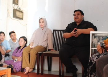 Blusukan ke Kambu, Yudhianto-Nirna Door To Door Jemput Aspirasi Warga Kendari