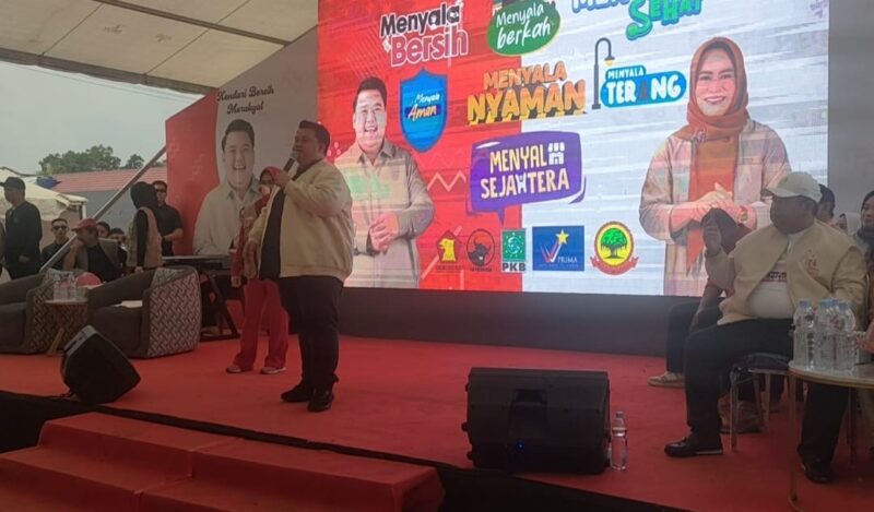 Warga Baruga Padati Kampanye Pasangan Yudhi-Nirna