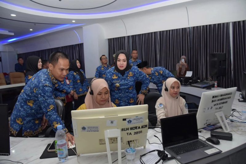 Pastikan Berjalan Lancar, Wali Kota Kendari Tinjau Layanan 112 di Command Center Diskominfo Kota Kendari
