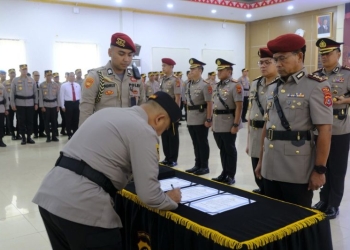 Kapolda Sultra Pimpin Sertijab Pejabat Utama dan Kapolresta Kendari