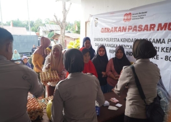 Polsek Abeli dan Ditreskrimum Polda Sultra Gelar Pasar Murah, Ratusan Karung Beras Ludes Terjual
