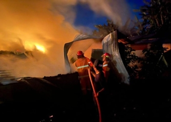 3 Gudang, 6 Kios dan 4 Warung Ludes di Lahap Sijago Merah di Kelurahan Sanua