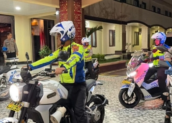 Pastikan Pos Operasi Ketupat Anoa 2026 Siap Layani Masyarakat, Kapolda Sultra Gelar Patroli