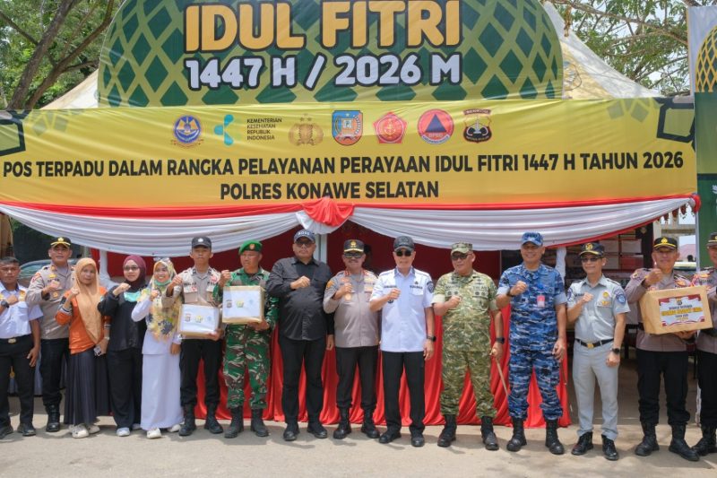 Kapolda Sultra Bersama Gubernur Tinjau Puncak Arus Mudik di Pelabuhan Amolengo dan Torobulu