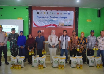 Jelang Idulfitri, Wali Kota Kendari Salurkan 280 Bantuan Pangan Kepada Warga Bungkutoko