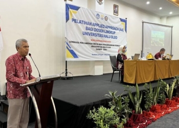 Tingkatkan Kompetensi Dosen, UHO Gelar Pelatihan Applied Approach